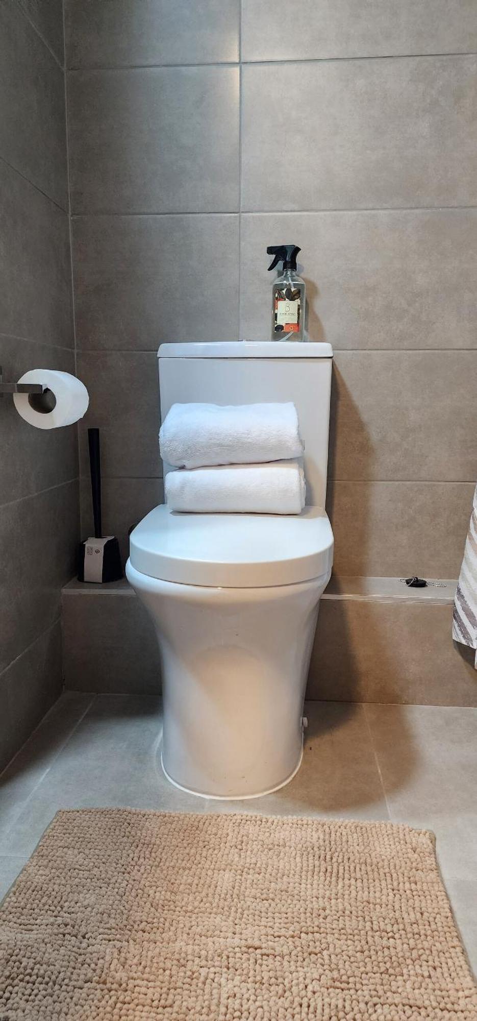 Comfortable Studio, Republica Neighborhood *